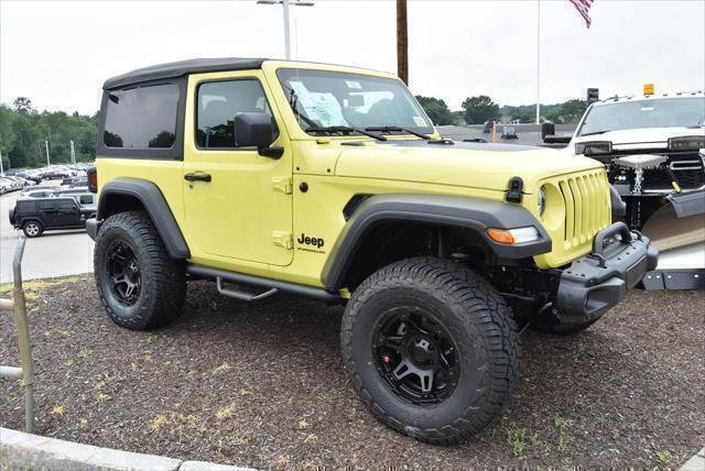 2023 Jeep Wrangler Sport S photo 3