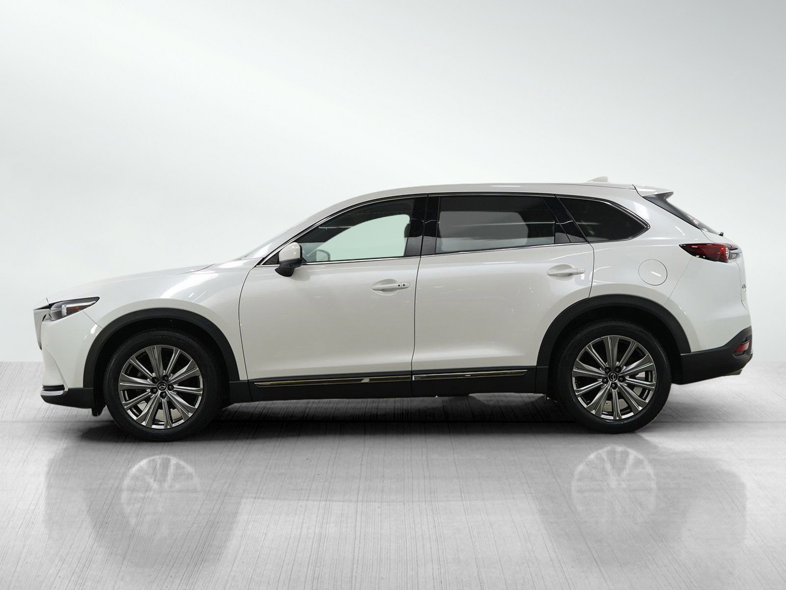 Used 2023 Mazda CX-9 Signature with VIN JM3TCBEY1P0633753 for sale in Burnsville, Minnesota