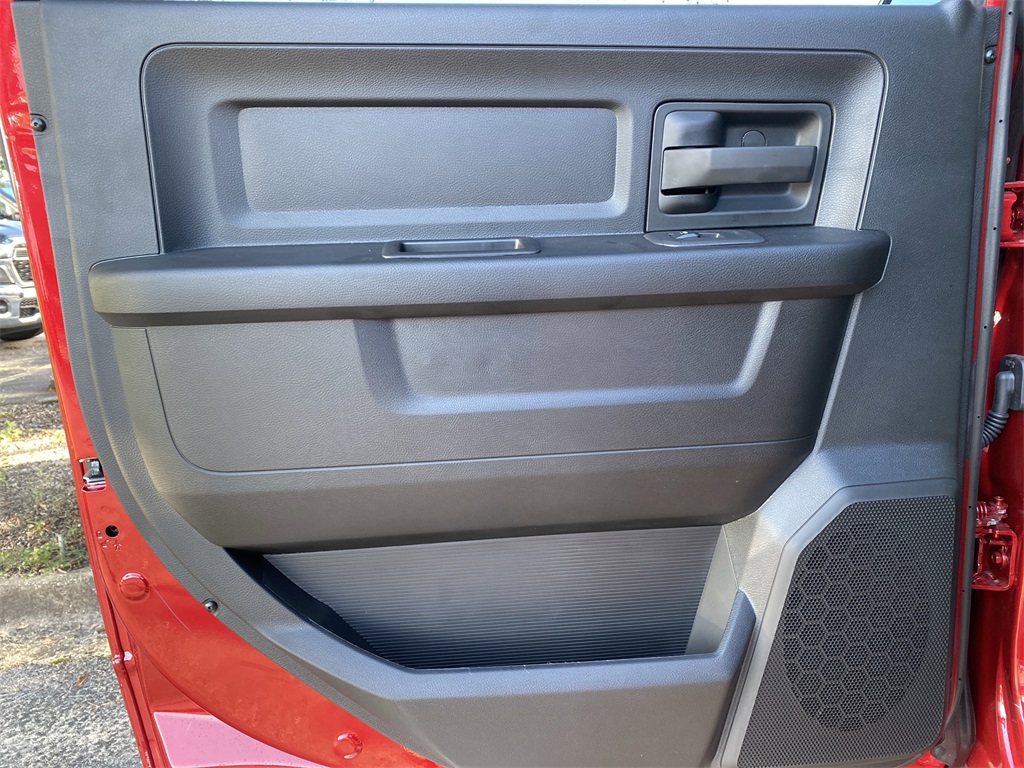 2025 Ram 2500 Tradesman photo 23