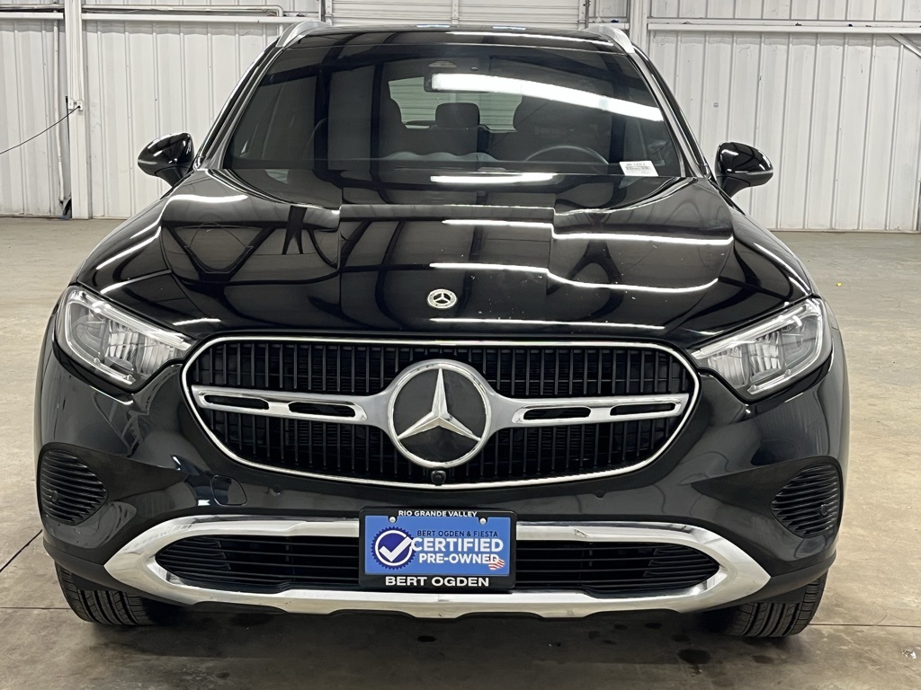 2024 Mercedes Benz GLC 300 photo 2