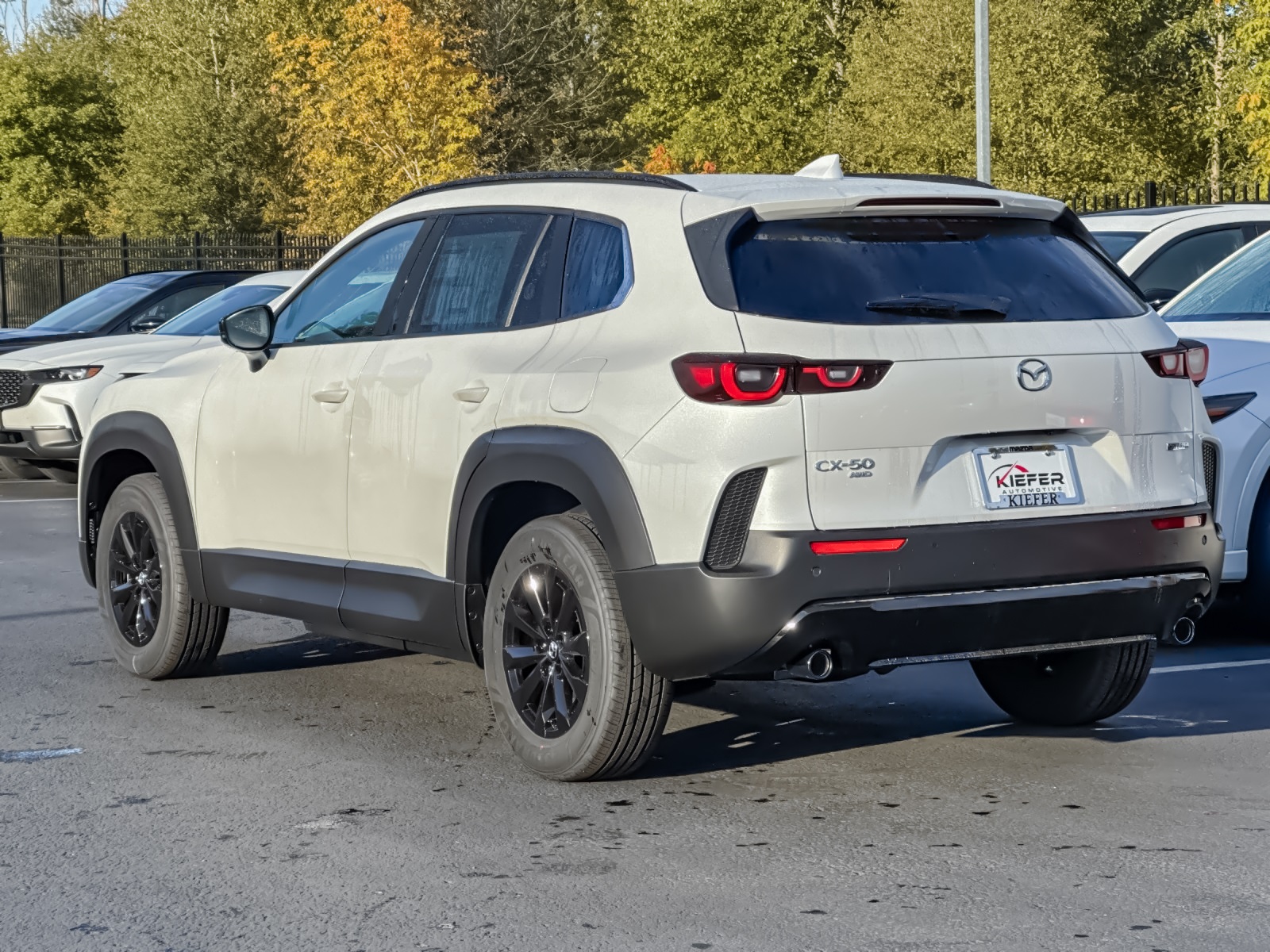 2026 Mazda CX-50 Premium photo 4