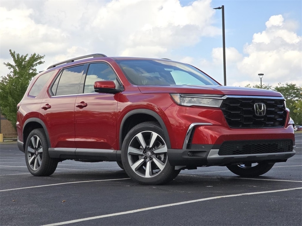 2025 Honda Pilot Touring photo 2