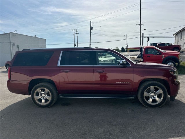 2018 Chevrolet Suburban Premier photo 24