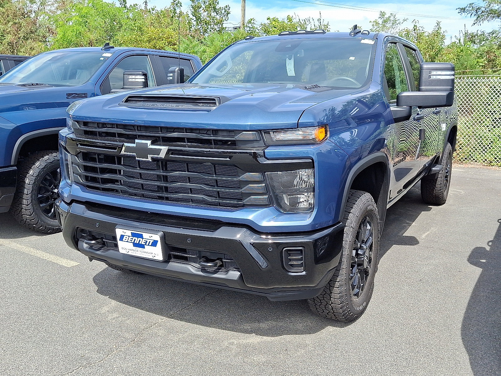 2026 Chevrolet Silverado 2500HD Custom photo 3