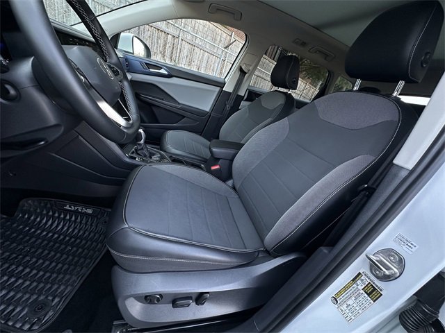 2022 Volkswagen Taos SE photo 19