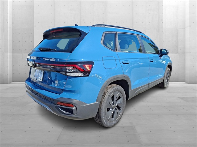 2025 Volkswagen Taos S photo 4