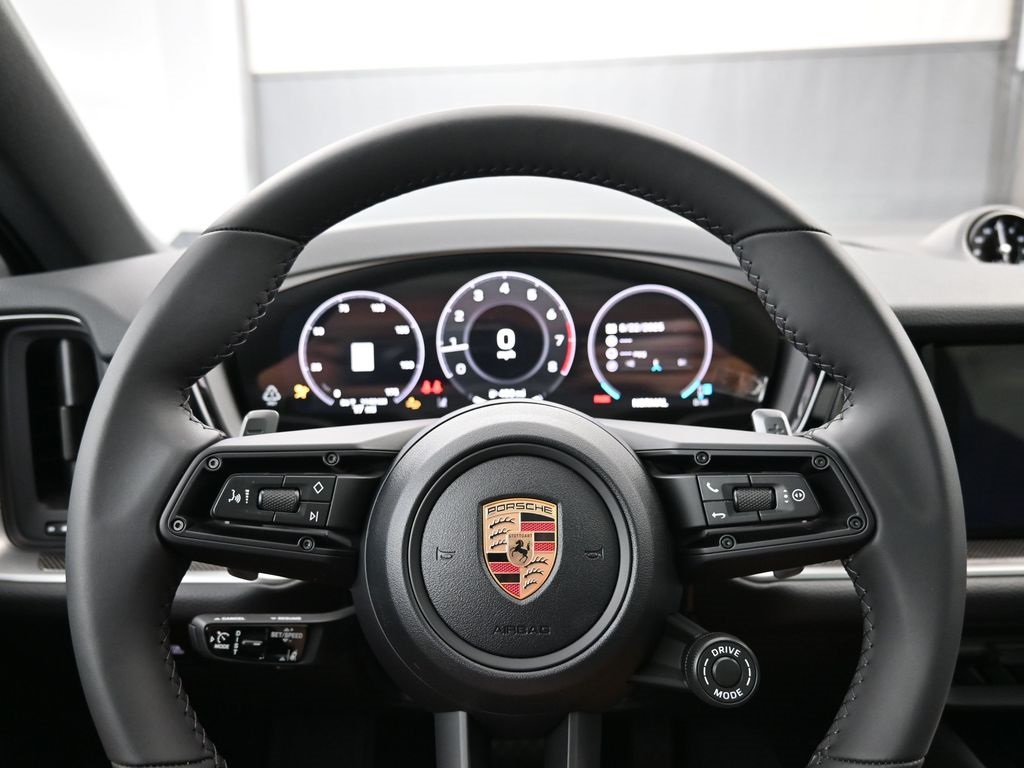 2026 Porsche Cayenne Coupe photo 6