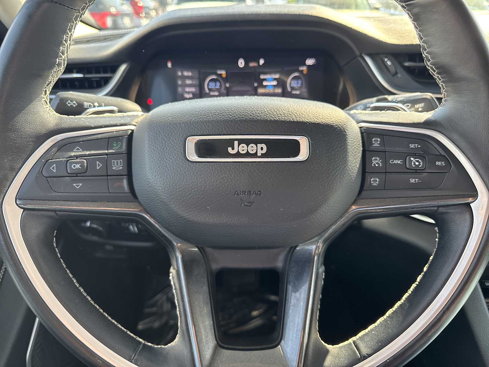 2022 Jeep Grand Cherokee Laredo photo 21