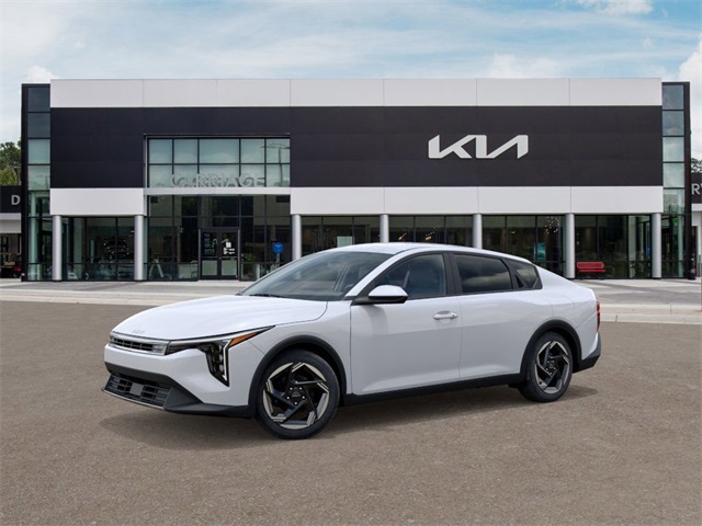 2025 Kia K4 EX photo 3