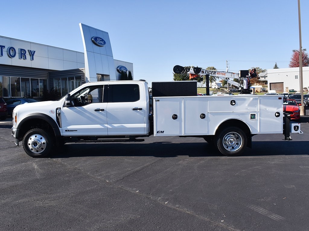 2026 Ford F-550 XLT photo 2
