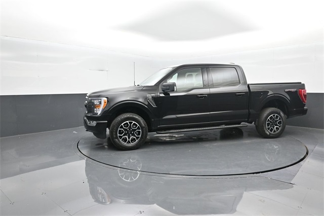 2022 Ford F-150 XLT photo 2