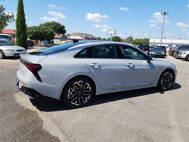 2026 Kia K5 GT photo 2