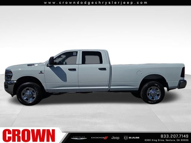 2025 Ram 3500 Tradesman photo 3