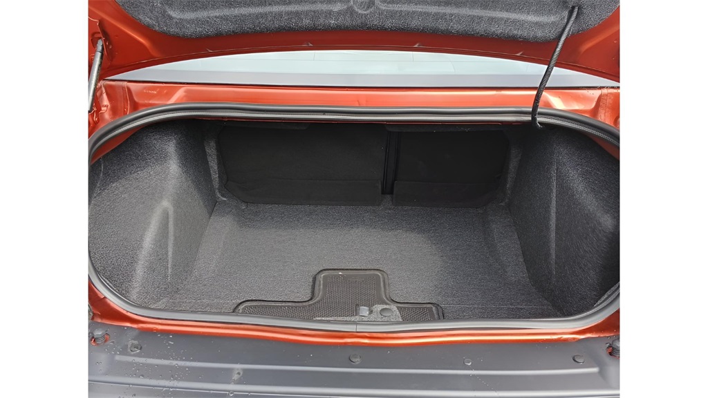 2022 Dodge Challenger GT photo 25