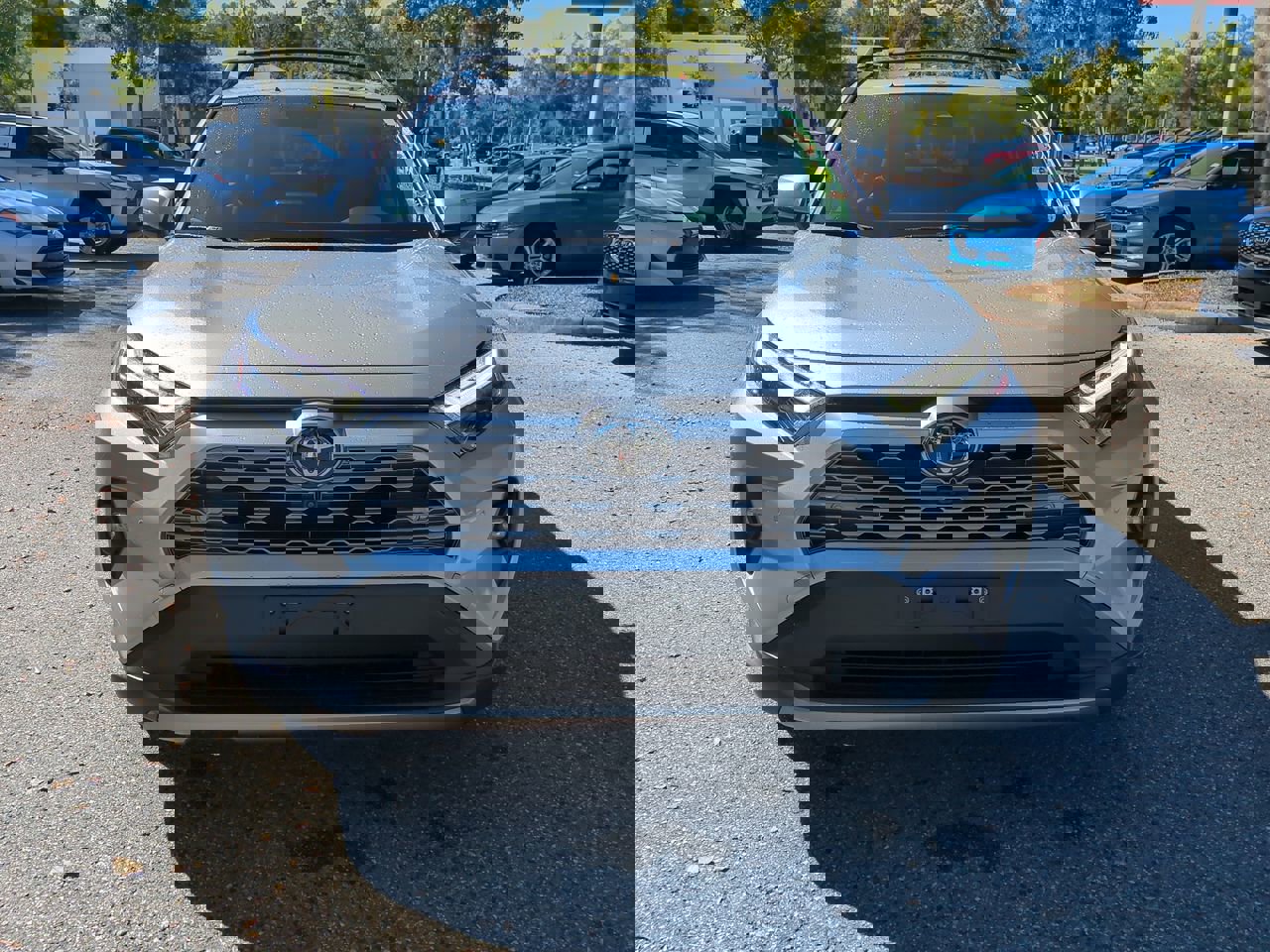 2023 Toyota RAV4 Limited photo 9
