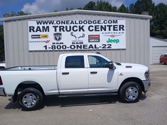 2026 Ram 2500 Tradesman photo 2