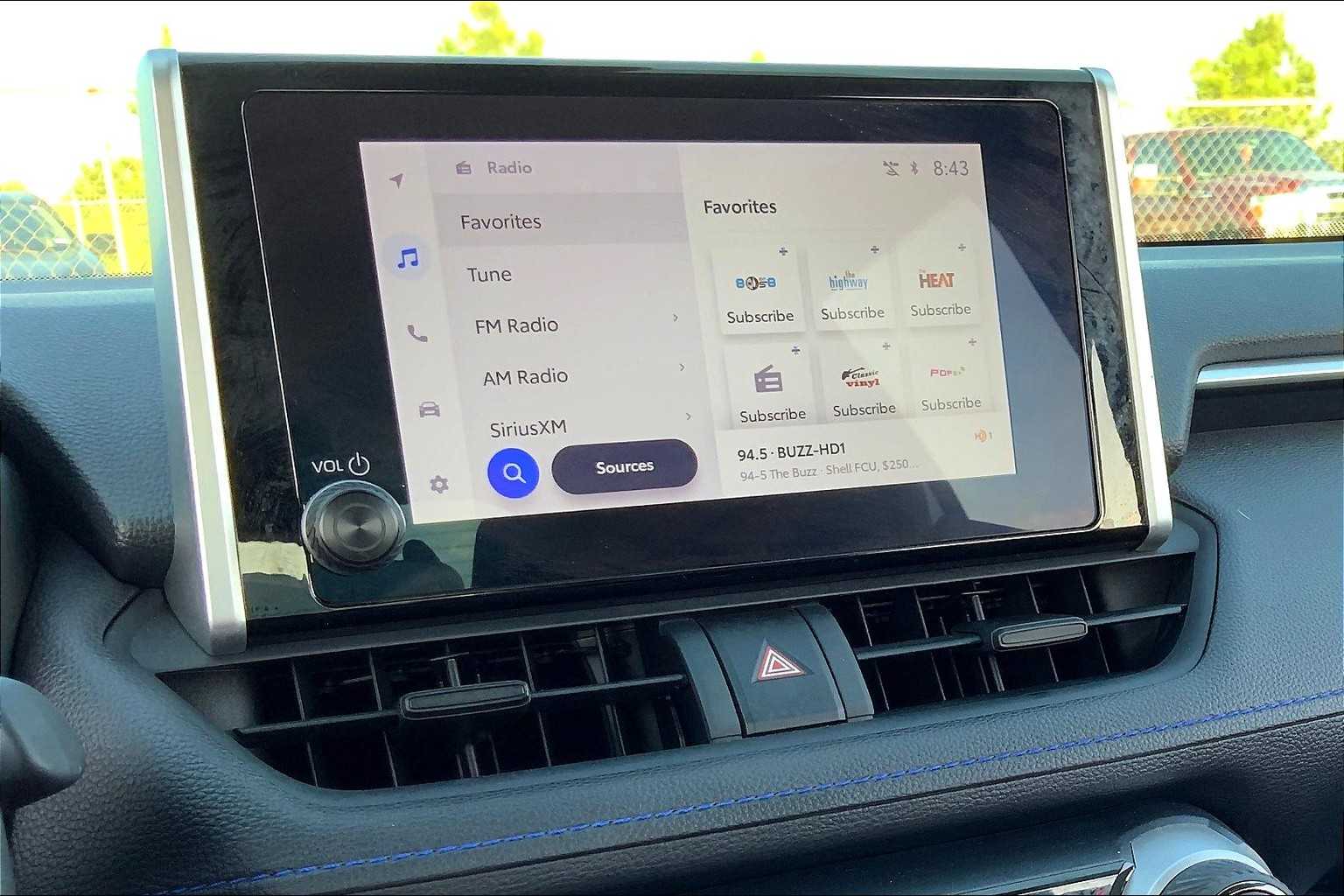 2024 Toyota RAV4 Hybrid SE photo 32