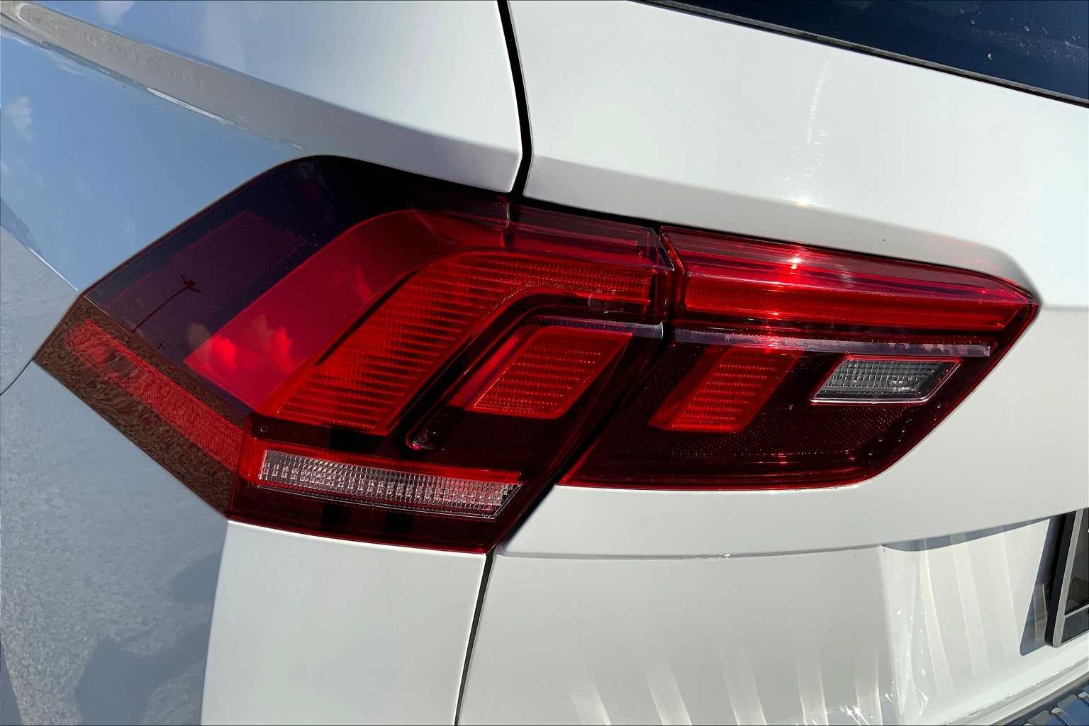 2024 Volkswagen Tiguan Wolfsburg Edition photo 23