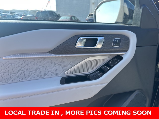 2025 Ford Explorer Platinum photo 22