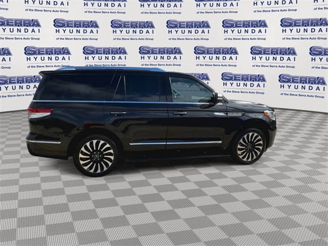 2022 Lincoln Navigator Black Label photo 10