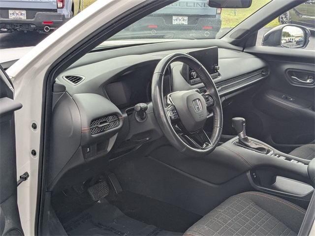 2025 Honda HR-V Sport photo 2
