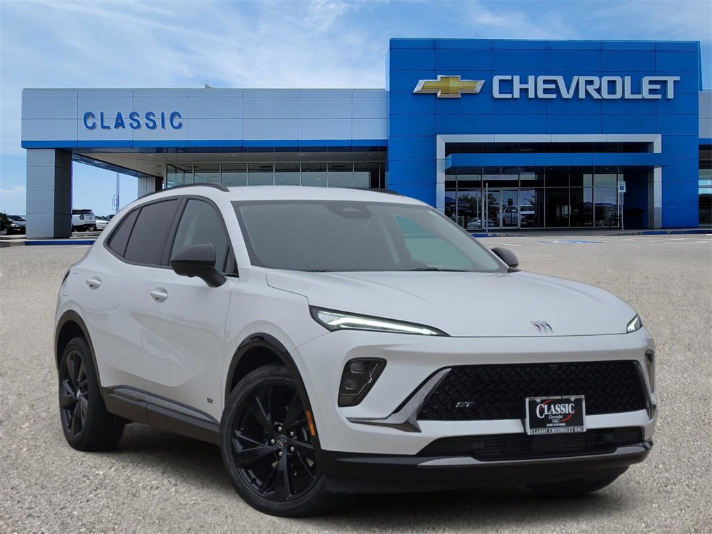 2025 Buick Envision Sport Touring's photo