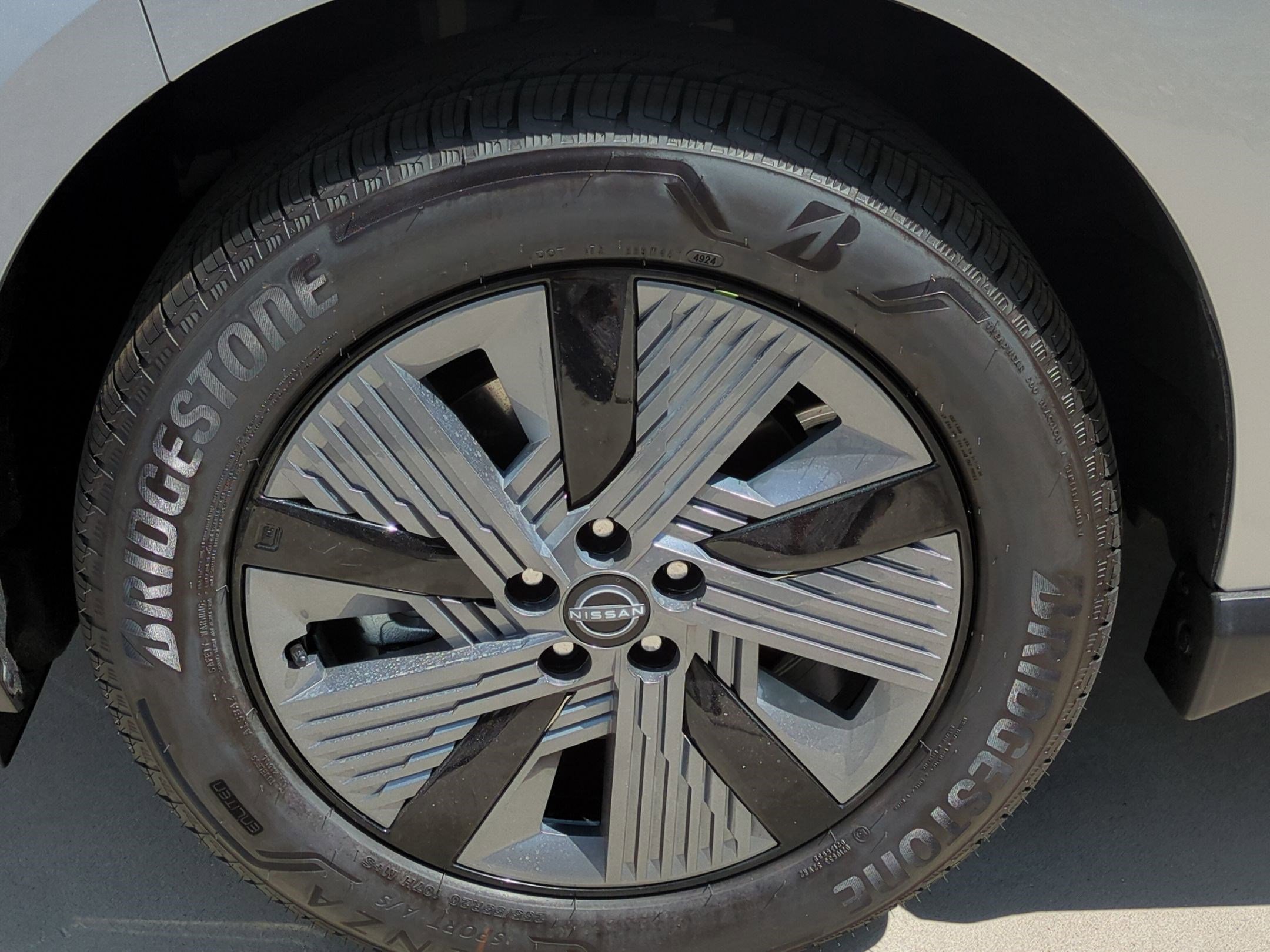 2025 Nissan Murano SL photo 16
