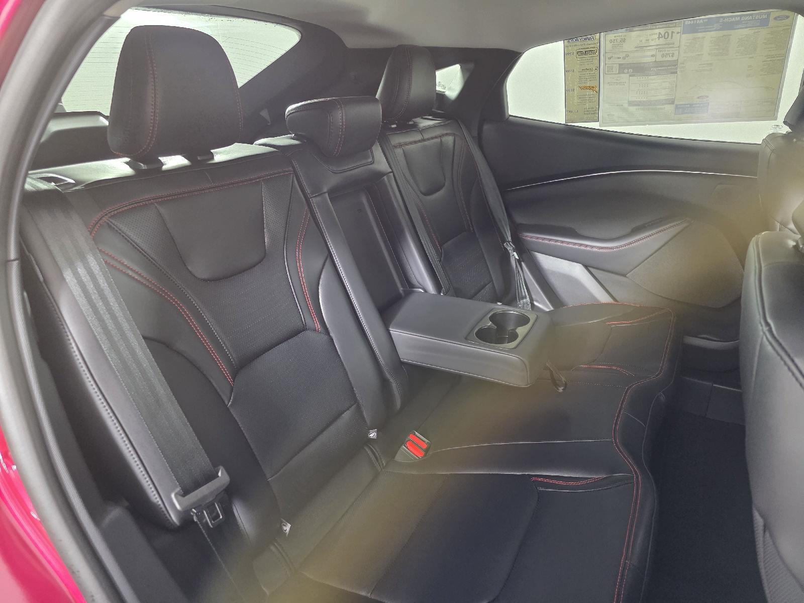 2025 Ford Mustang Mach-E Premium photo 17