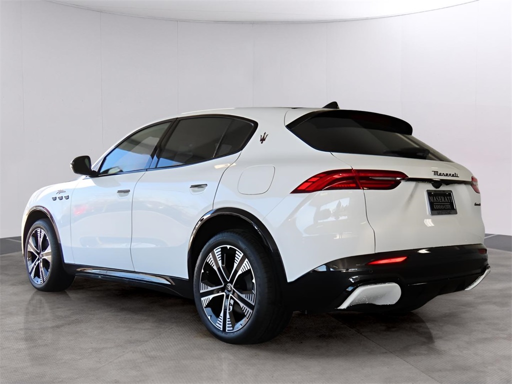 2025 Maserati Grecale photo 5