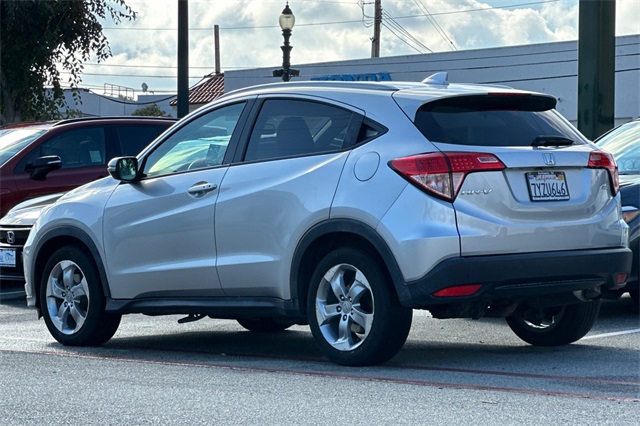 2016 Honda HR-V EX-L photo 4