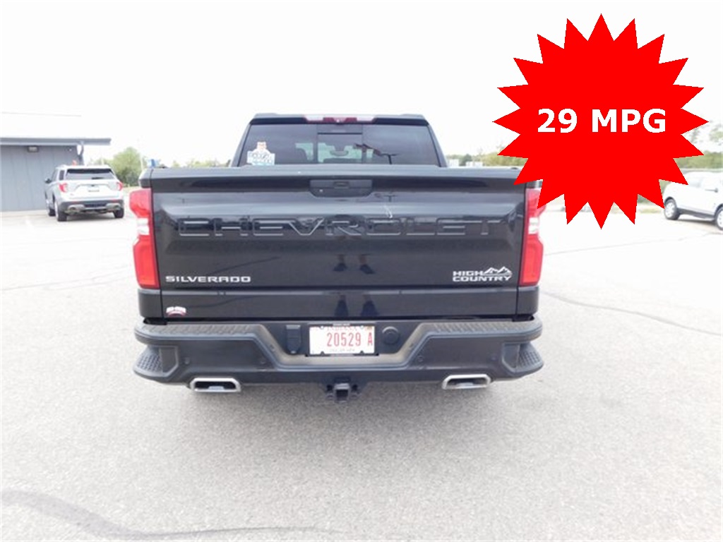 2020 Chevrolet Silverado 1500 High Country photo 3
