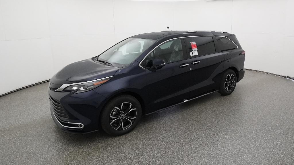 2026 Toyota Sienna Platinum's photo