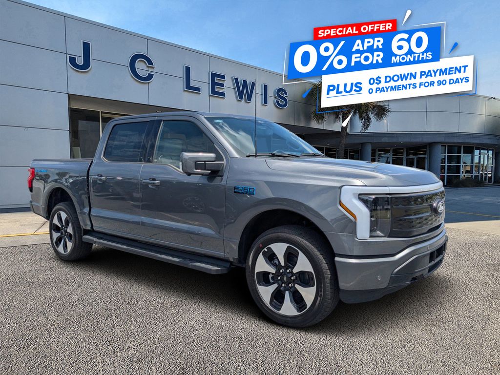 2025 Ford F-150 Lightning Platinum's photo