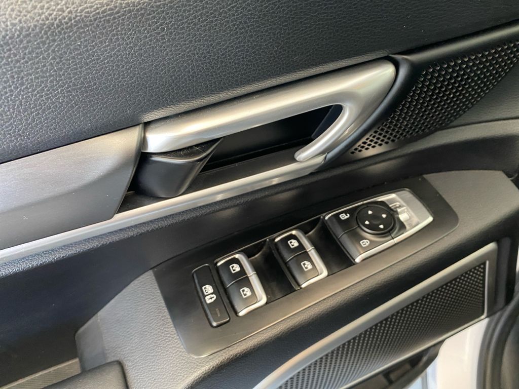 2022 Kia Telluride LX photo 8