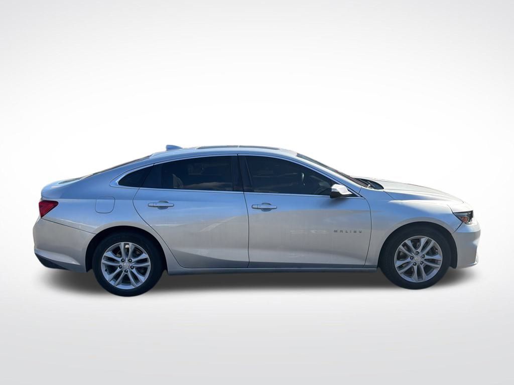2018 Chevrolet Malibu 1LT photo 4