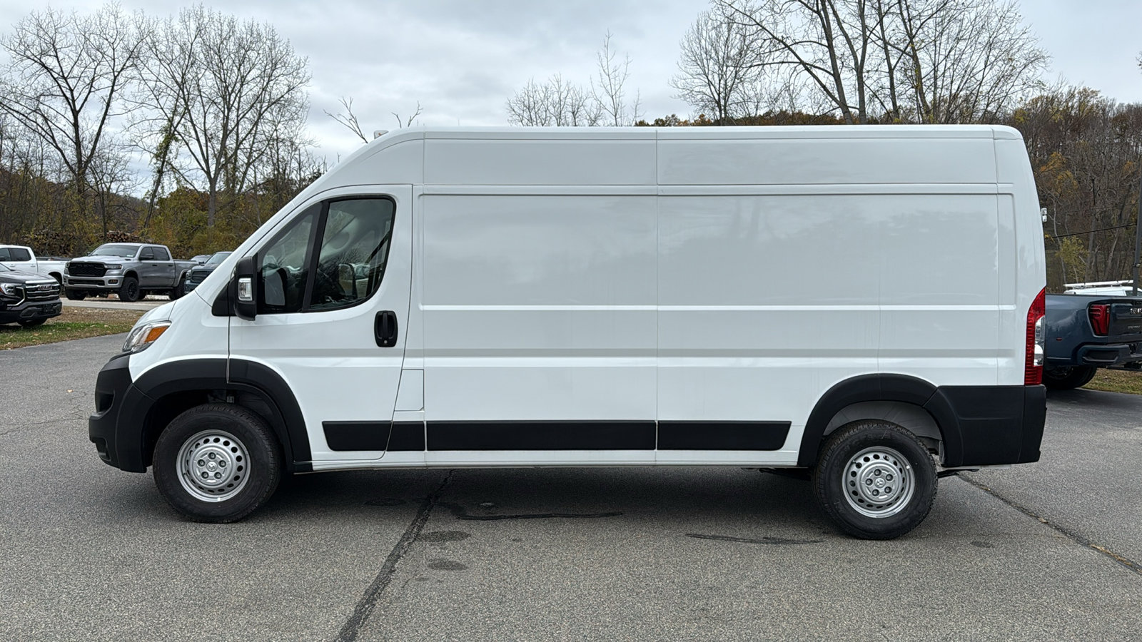 2025 Ram ProMaster 2500 photo 3