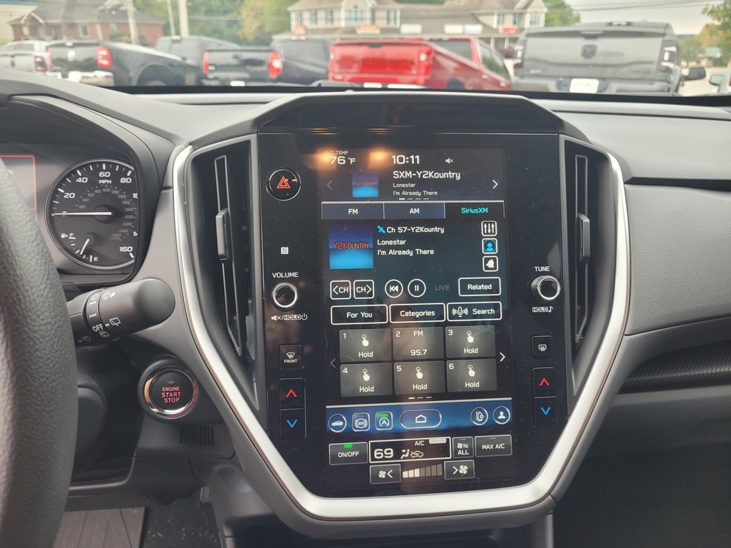 2025 Subaru Crosstrek Premium photo 16