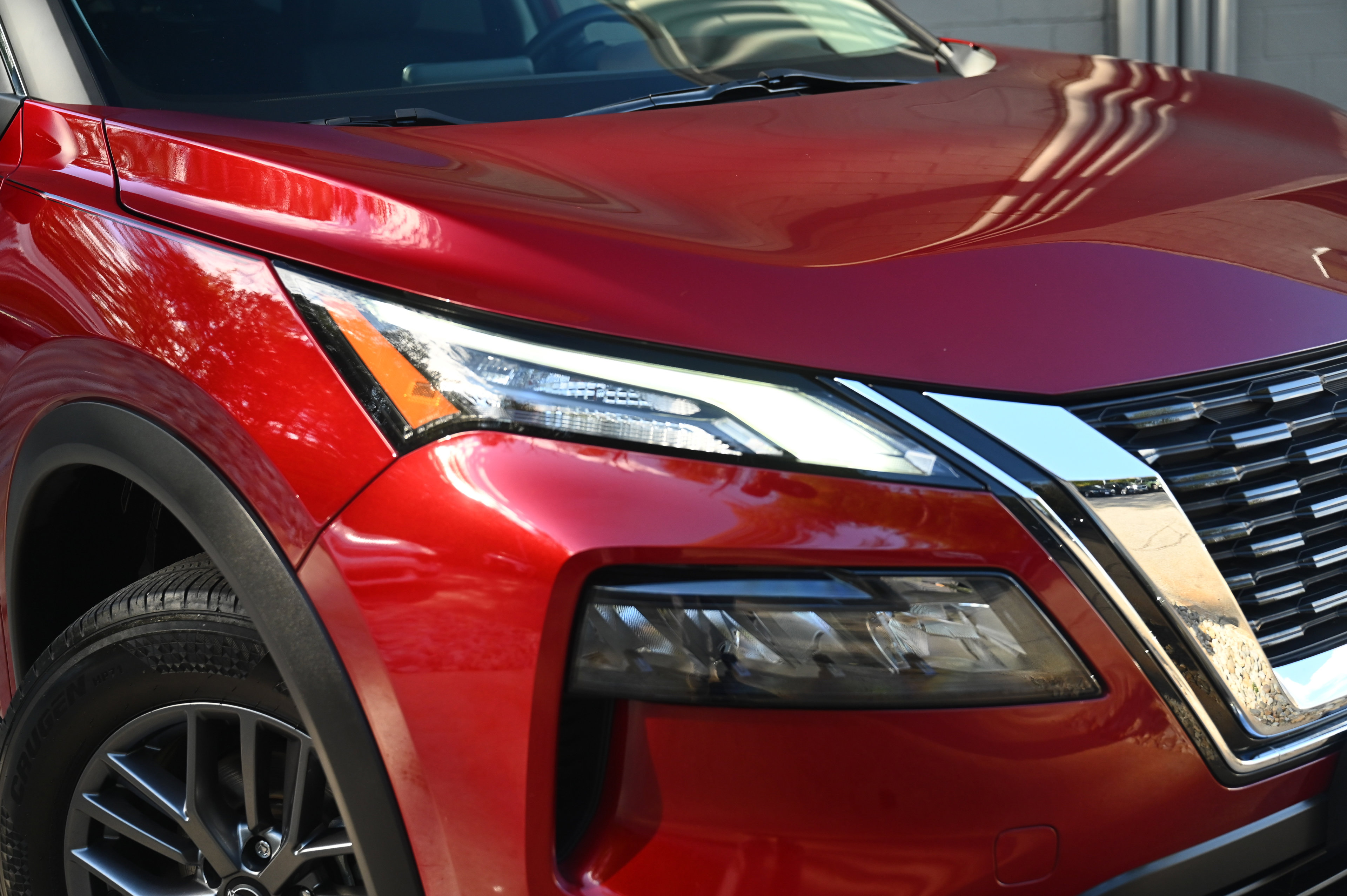 2023 Nissan Rogue S photo 2