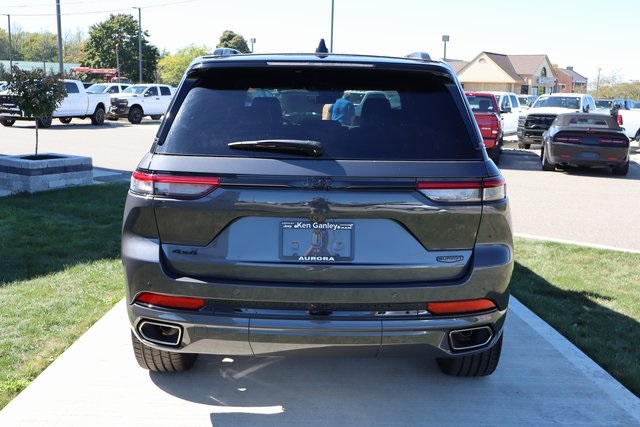 2025 Jeep Grand Cherokee Summit photo 31
