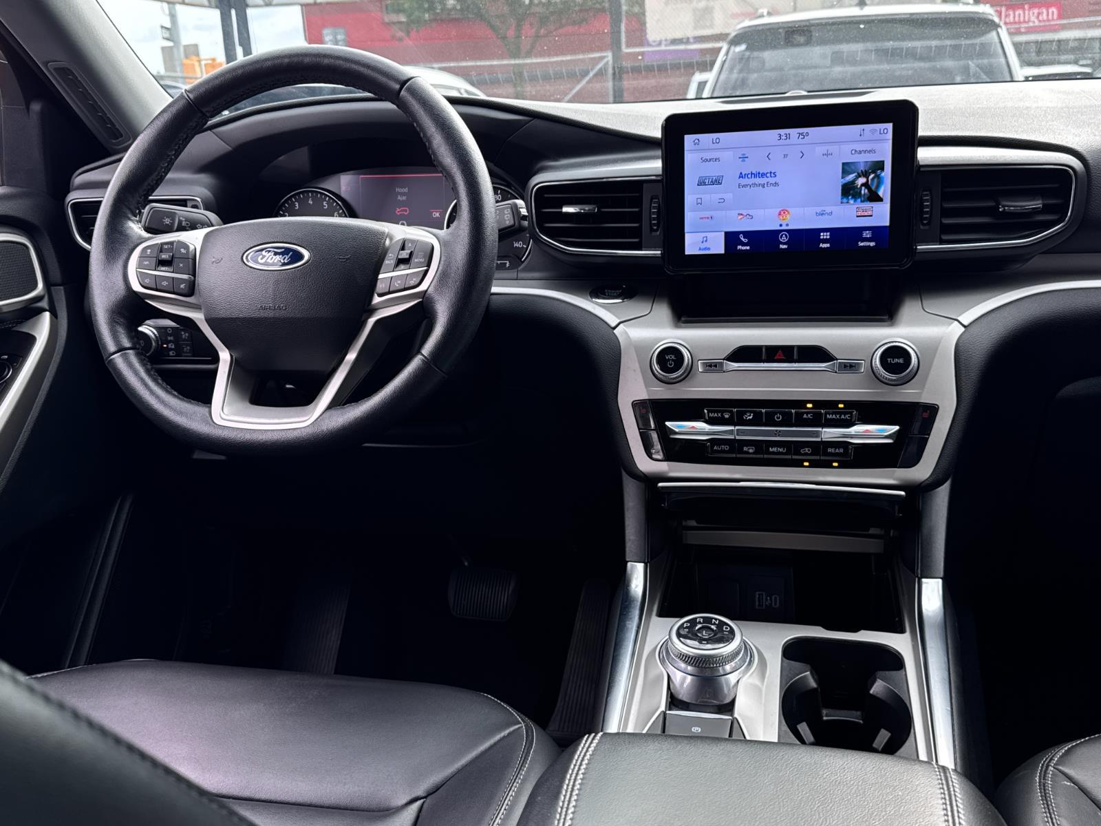 2022 Ford Explorer XLT photo 26