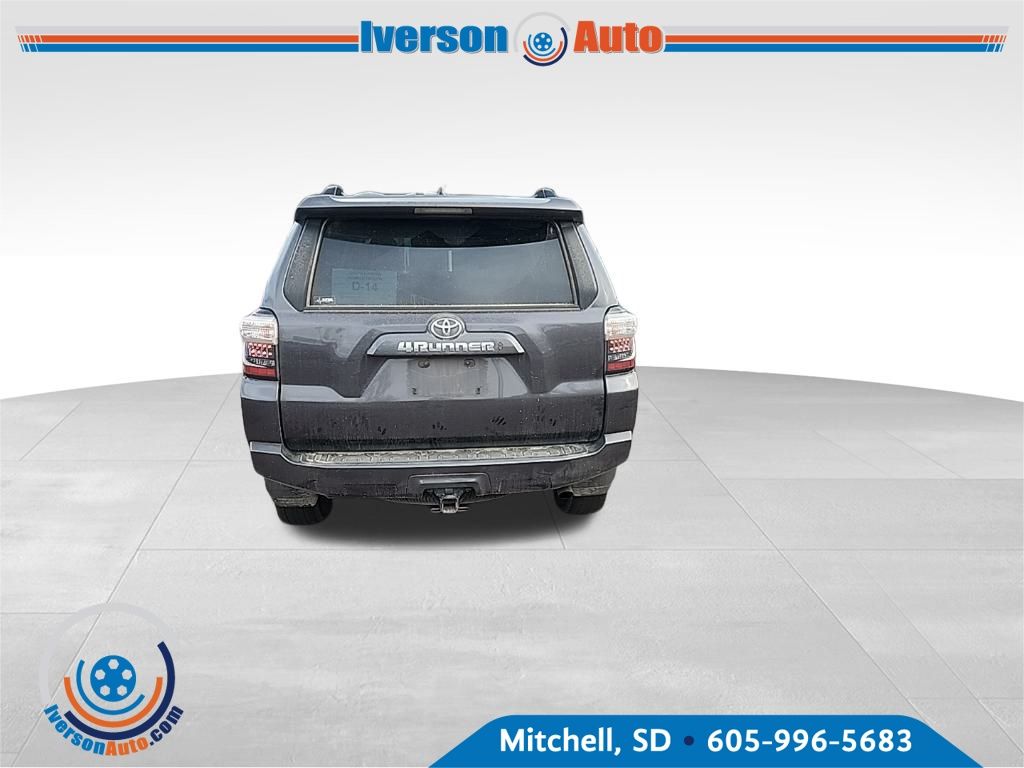 2022 Toyota 4Runner SR5 Premium photo 4