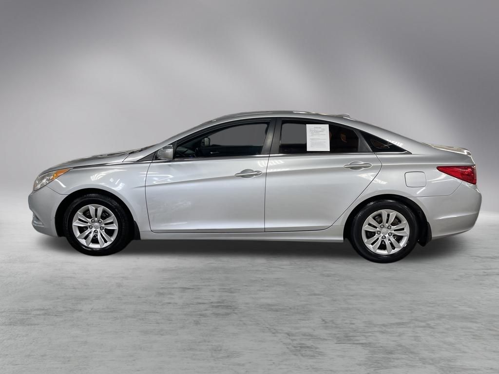 2012 Hyundai Sonata GLS photo 2