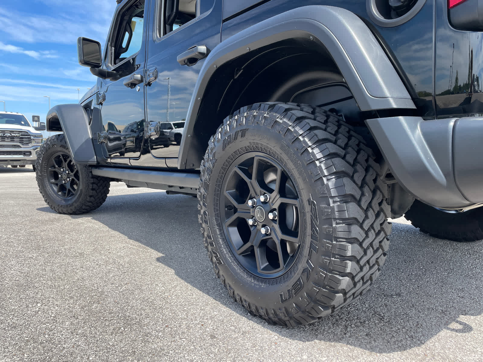 2024 Jeep Wrangler Willys photo 6
