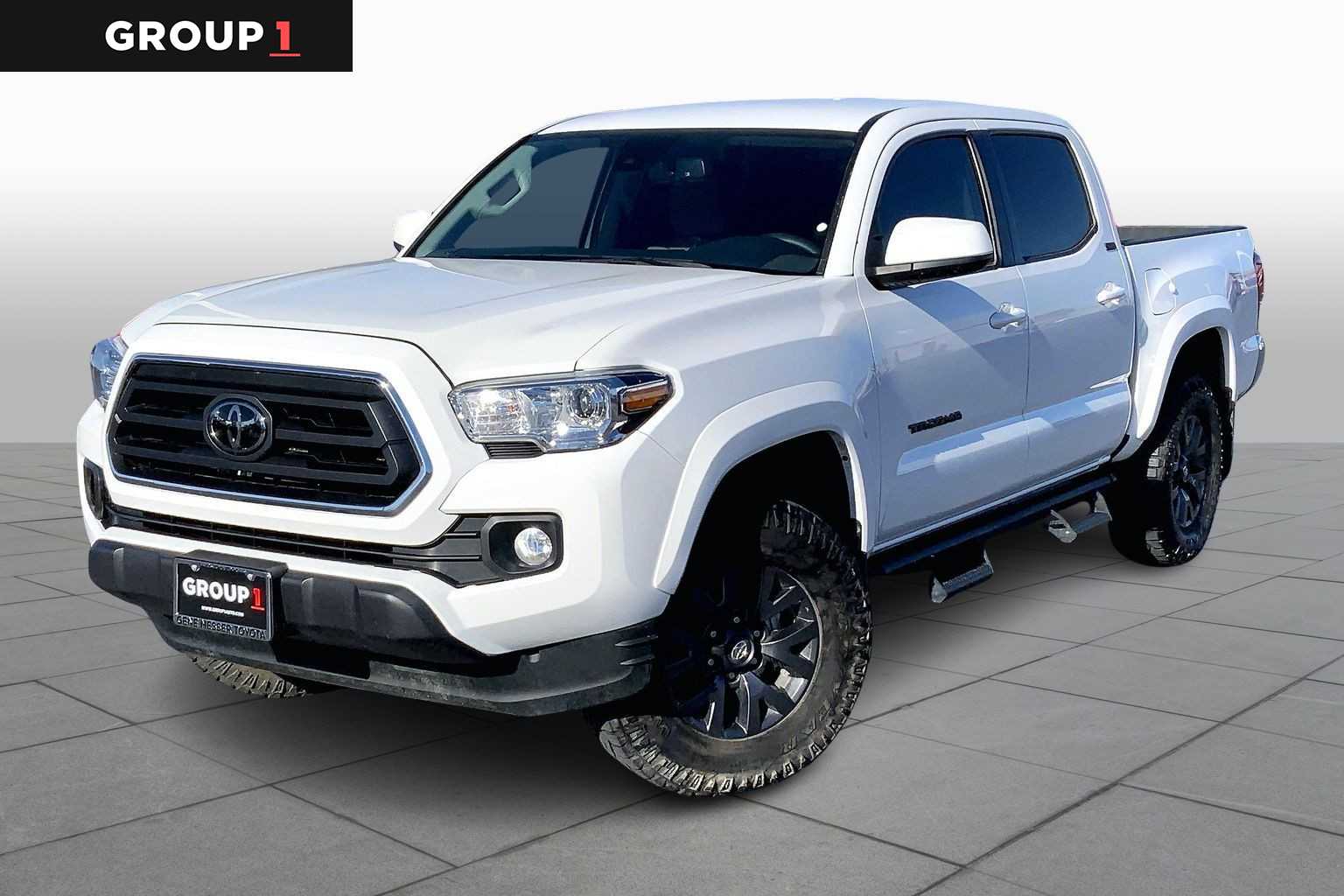 2023 Toyota Tacoma SR5's photo