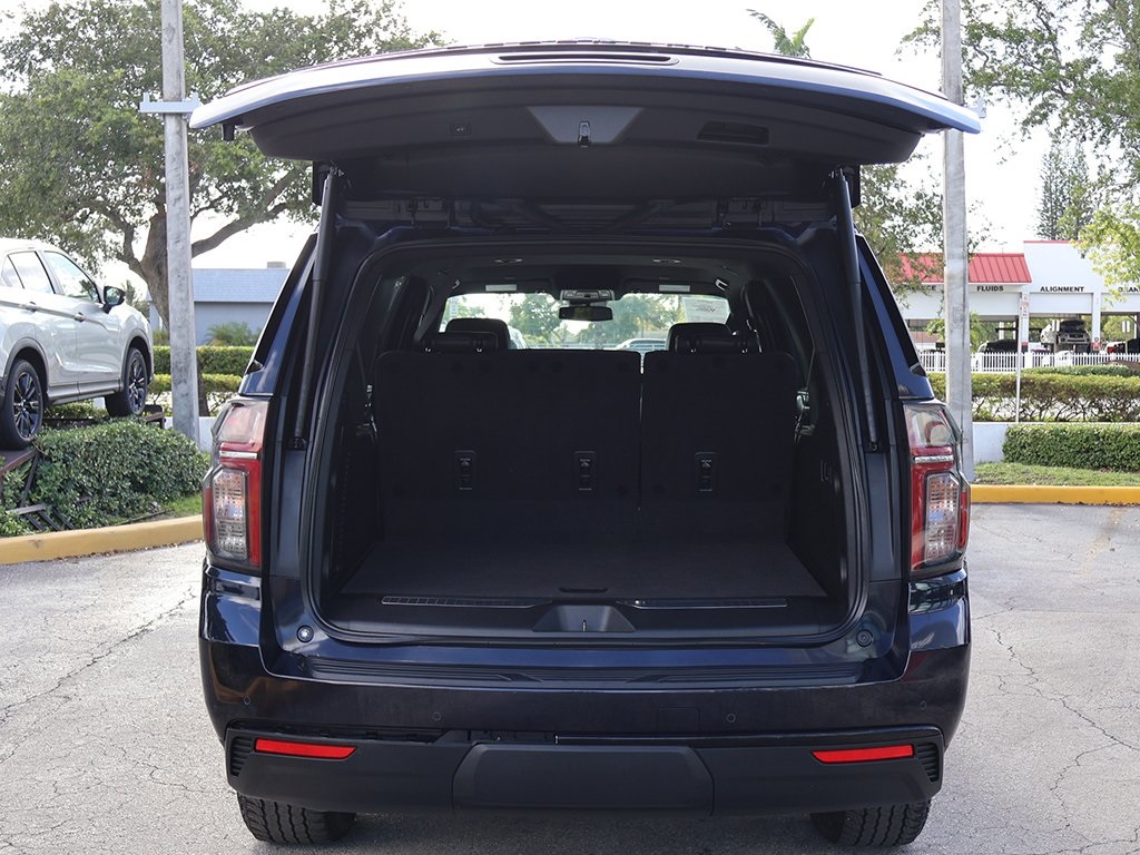 2023 Chevrolet Suburban Z71 photo 21