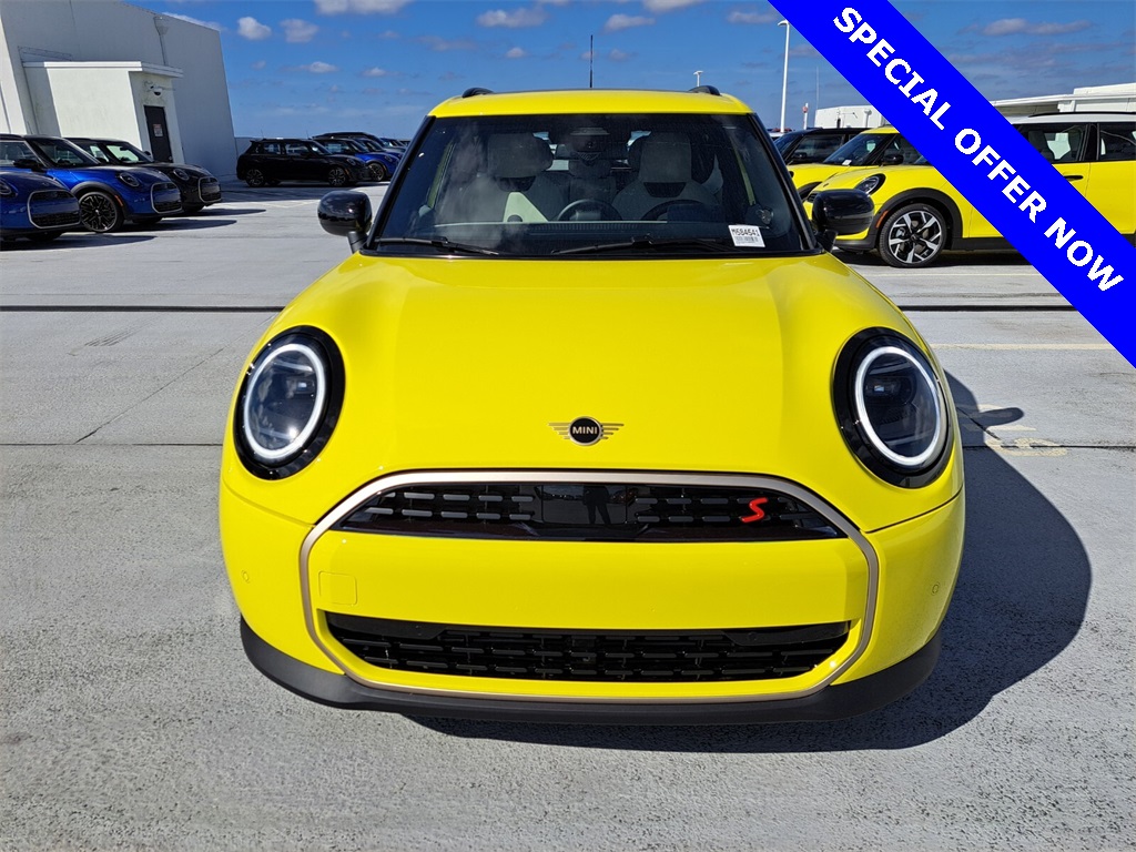 2025 Mini Cooper 4 Door Hardtop Signature photo 8
