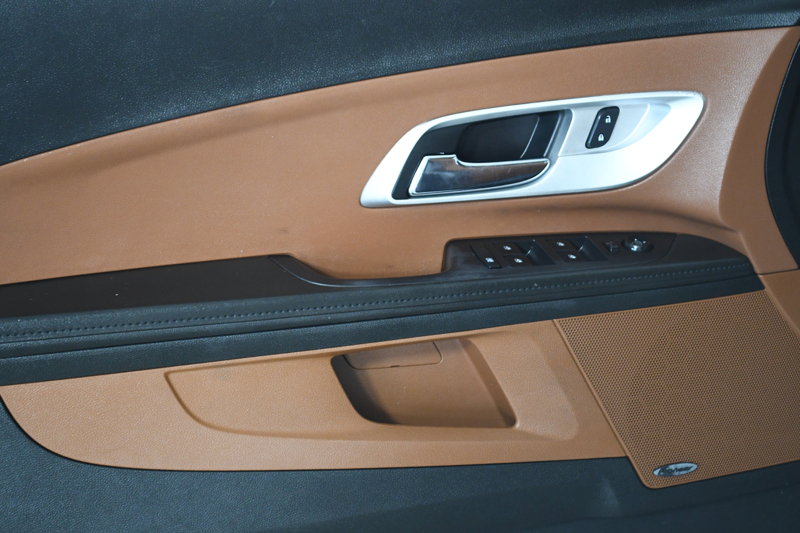 2016 Chevrolet Equinox LTZ photo 15