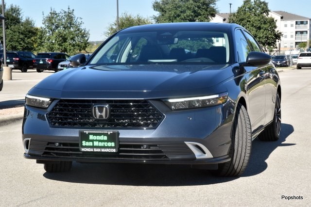 2025 Honda Accord Hybrid Touring's photo