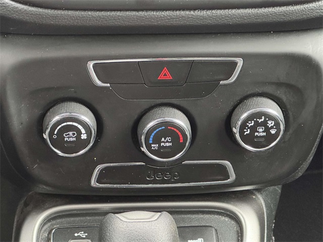 2018 Jeep Compass Sport photo 5