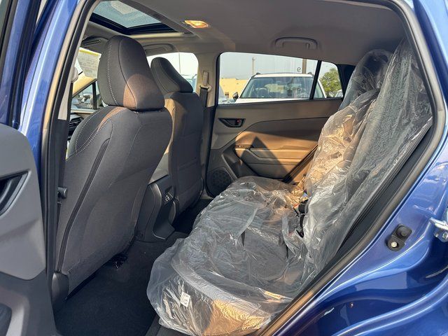 2025 Subaru Crosstrek Premium photo 13